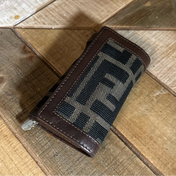 FENDI Keys Holder - Picture 8 of 10